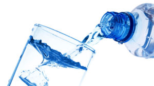 Acqua: Bere in abbondanza per una dieta sana
